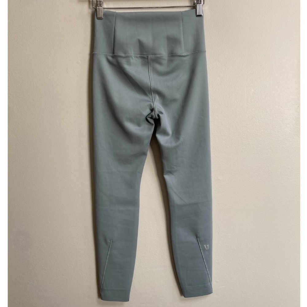 Vuori Fern Evolve Leggings Size XS - Picture 7 of 11